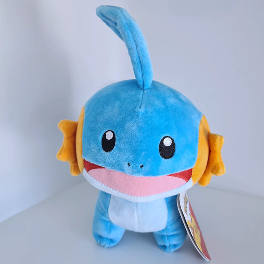 Pokémon – Hydropi / Mudkip Plüschfigur (20 cm)