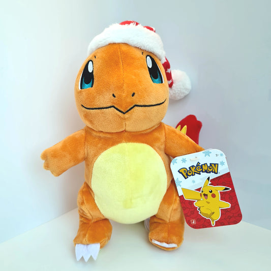 Pokémon – Glumanda mit Weihnachtsmütze Plüschfigur (20 cm) – Holiday Edition