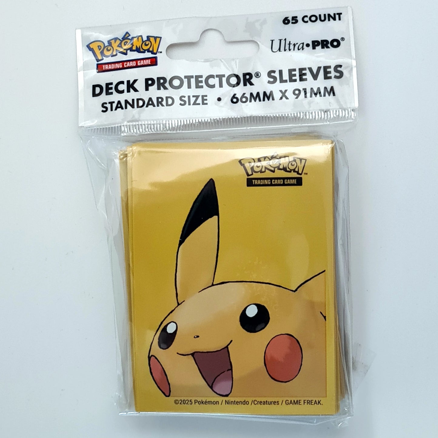 Ultra Pro - Pikachu - Standard Deck Protector Sleeves - 65st. - Pokémon
